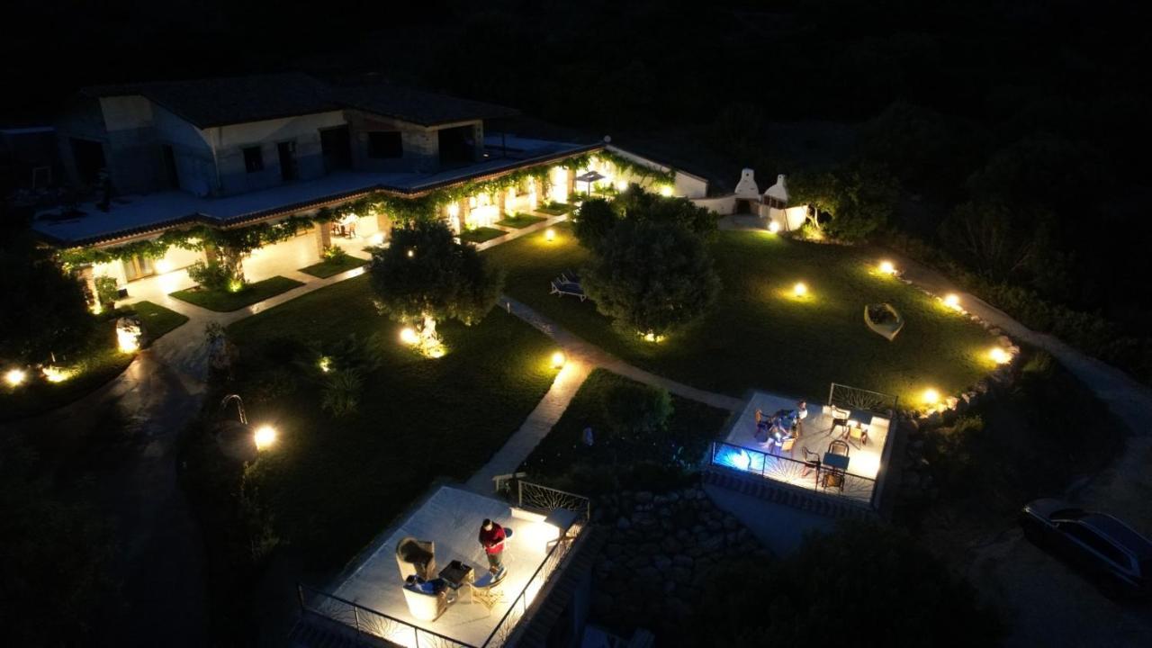 Hotel Essenza Di Mirto La Caletta Ngoại thất bức ảnh
