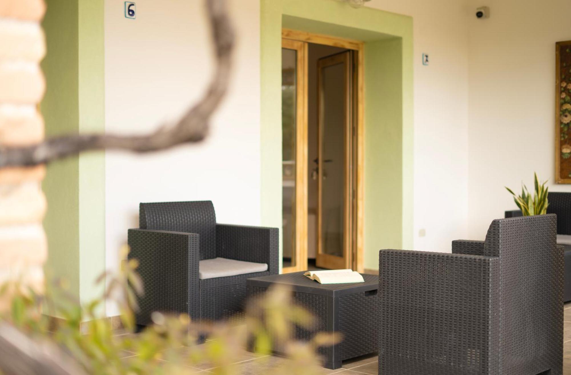 Hotel Essenza Di Mirto La Caletta Phòng bức ảnh