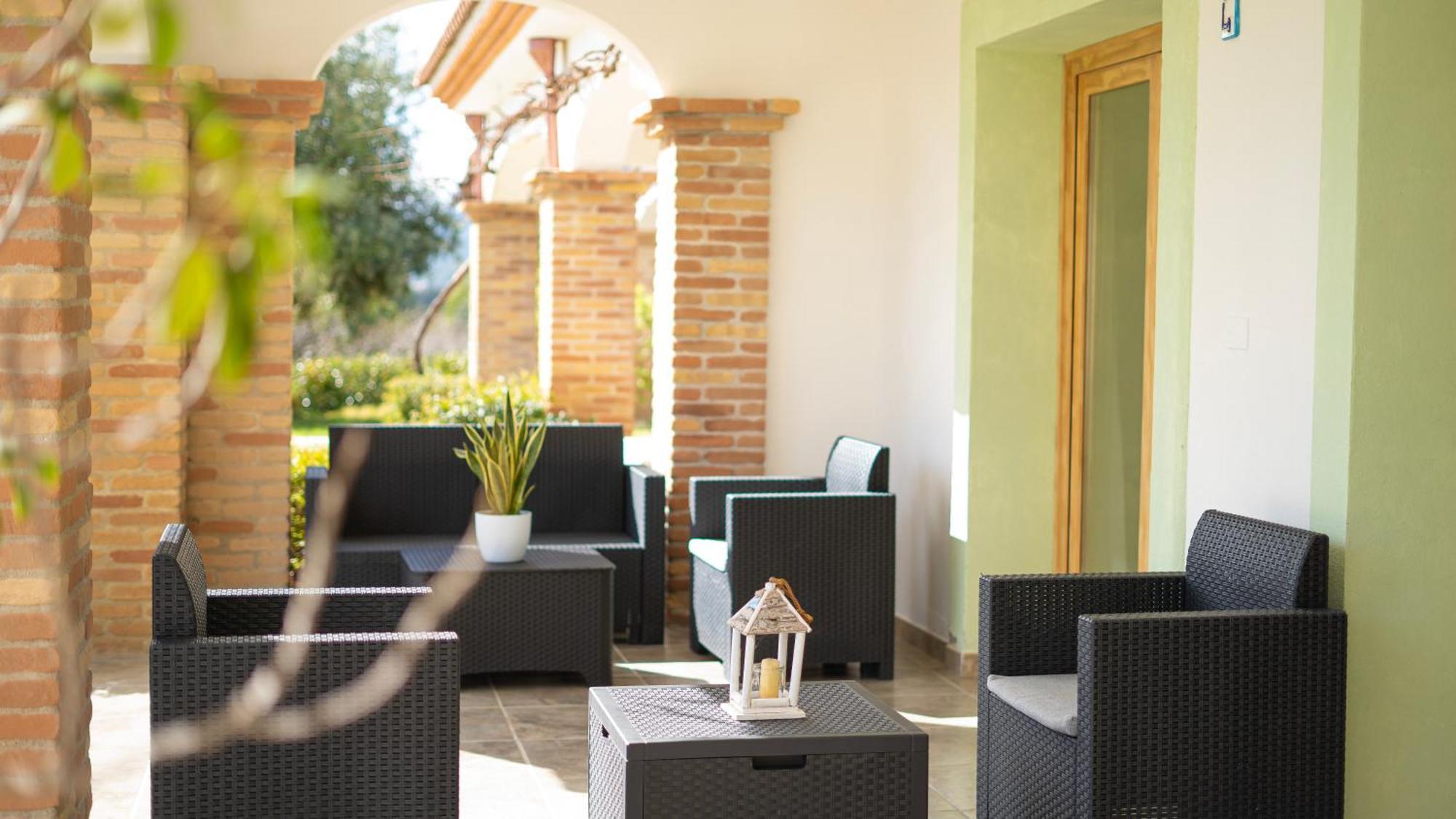 Hotel Essenza Di Mirto La Caletta Ngoại thất bức ảnh